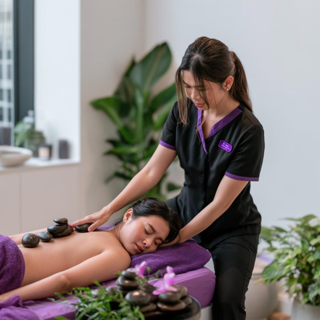 Thaise hotstone massage in Thai Salon
